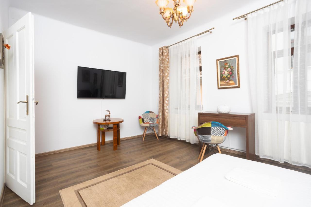 Wagner Apartment Brasov Luaran gambar